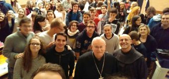 Visita pastorale: il Cardinale Bassetti incontra i giovani